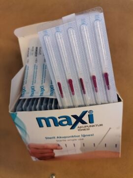 Maxi Çelik Akupunktur İğnesi 0.25 x 25 mm Kuru İğneleme İğnesi 200lük kutuda